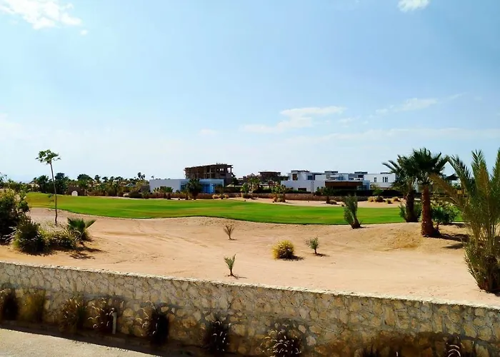 Apartment Breeze, Golf & Sea, 2 Bedroom Luxury With Terrace, Somabay Hurghada
