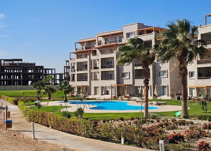Apartment Breeze, Golf & Sea, 2 Bedroom Luxury With Terrace, Somabay Hurghada